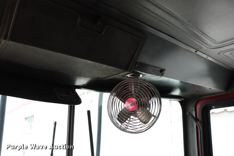 image for item DQ9478 2002 Mack MR690S refuse truck