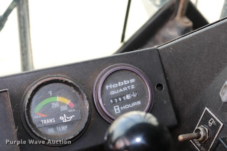 image for item DQ9478 2002 Mack MR690S refuse truck