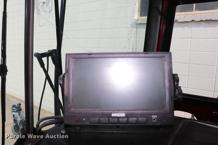 image for item DQ9478 2002 Mack MR690S refuse truck