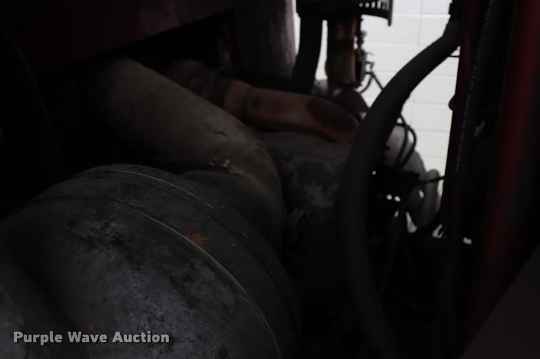 image for item DQ9478 2002 Mack MR690S refuse truck