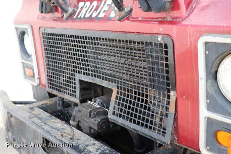 image for item DQ9478 2002 Mack MR690S refuse truck