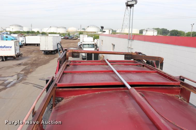 image for item DQ9478 2002 Mack MR690S refuse truck