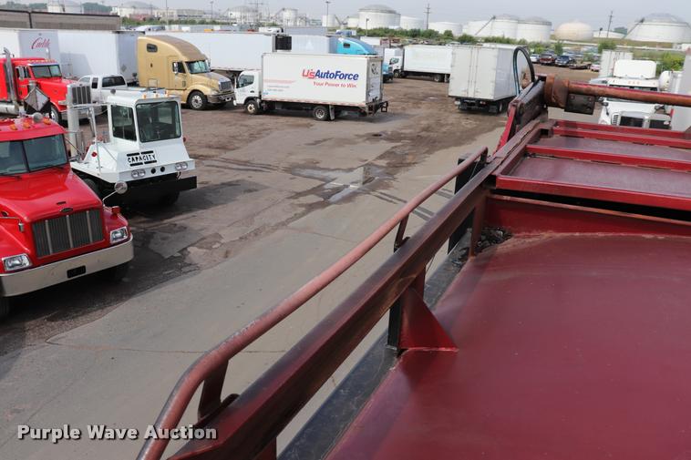 image for item DQ9478 2002 Mack MR690S refuse truck