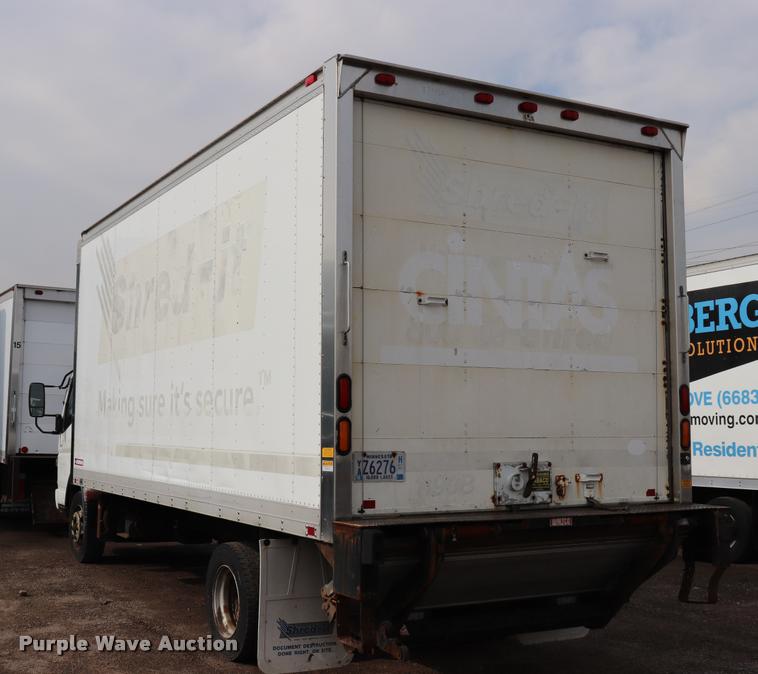 image for item DQ9479 2007 Sterling box truck