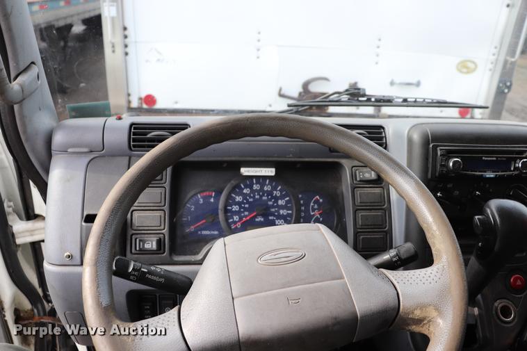image for item DQ9479 2007 Sterling box truck