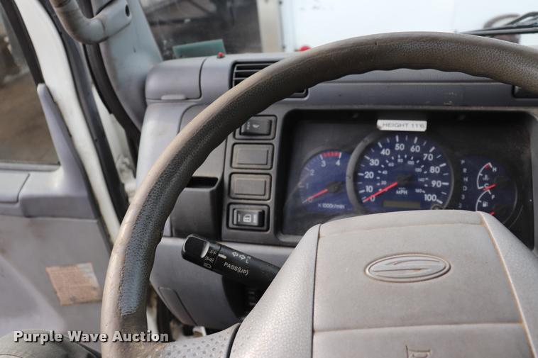 image for item DQ9479 2007 Sterling box truck