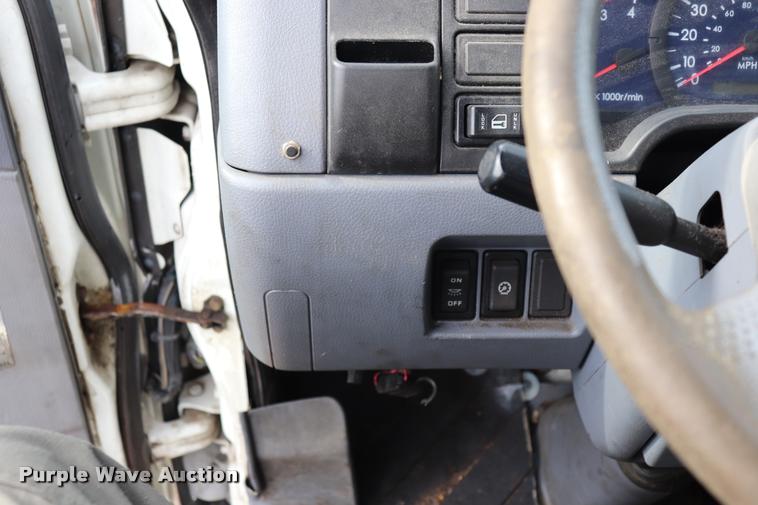 image for item DQ9479 2007 Sterling box truck