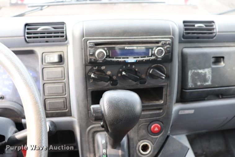 image for item DQ9479 2007 Sterling box truck