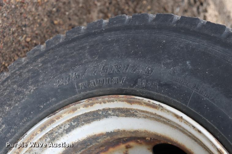 image for item DQ9479 2007 Sterling box truck