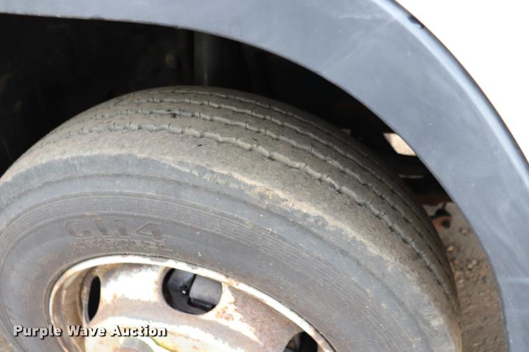 image for item DQ9479 2007 Sterling box truck