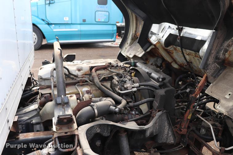 image for item DQ9479 2007 Sterling box truck