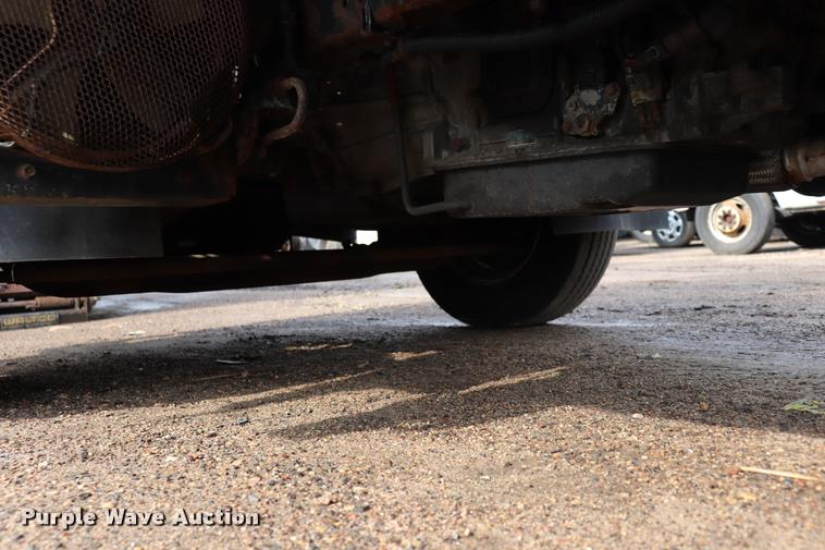 image for item DQ9479 2007 Sterling box truck