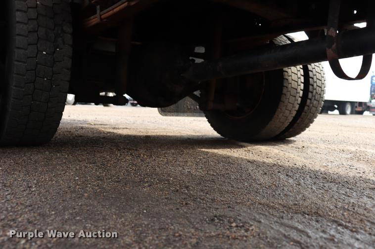 image for item DQ9479 2007 Sterling box truck