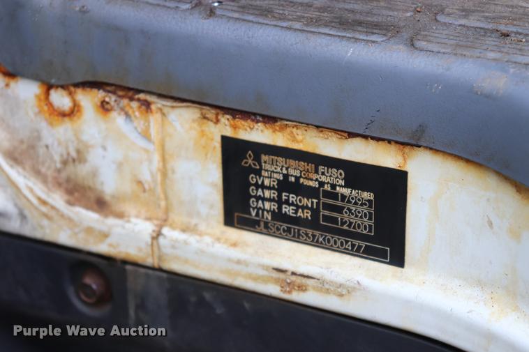 image for item DQ9479 2007 Sterling box truck