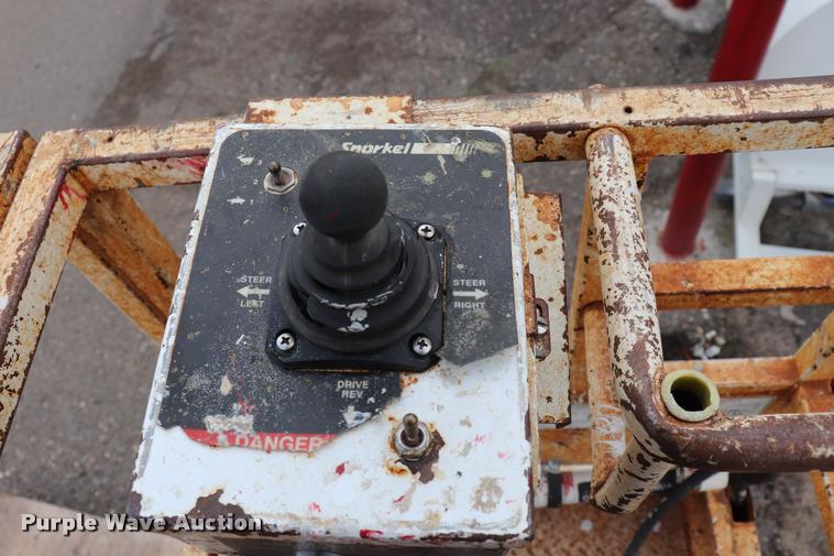 image for item DQ9480 Snorkel SL20 scissor lift