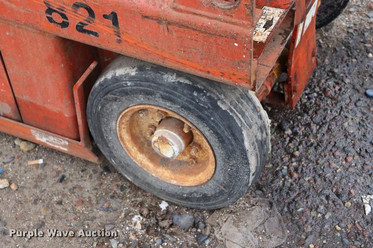 image for item DQ9480 Snorkel SL20 scissor lift