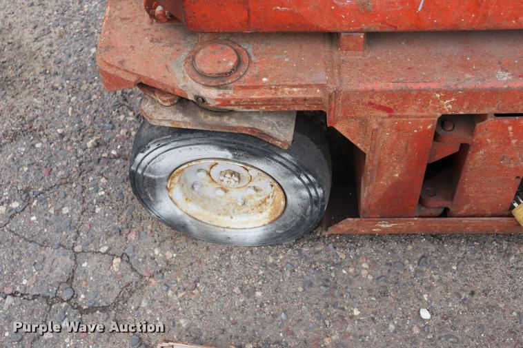 image for item DQ9480 Snorkel SL20 scissor lift