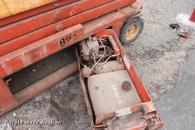 image for item DQ9480 Snorkel SL20 scissor lift