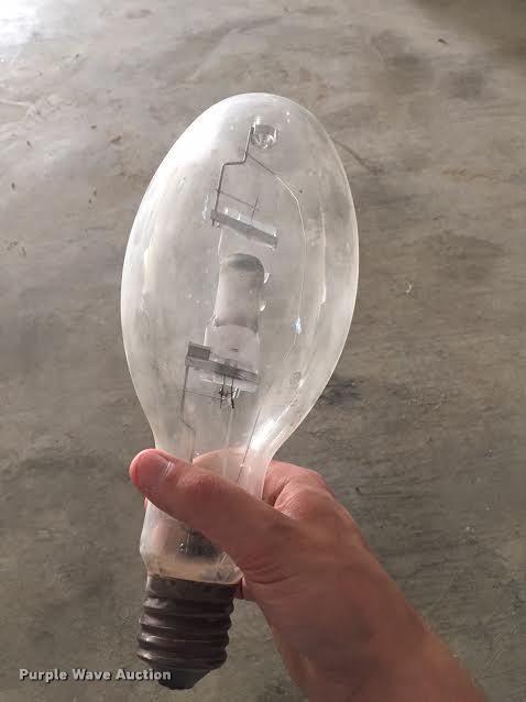 image for item G1365 (10) ISBsola Basic warehouse lights