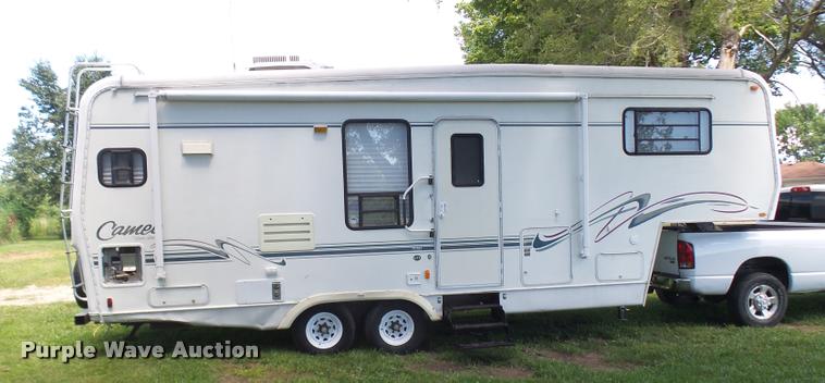 image for item K1826 2000 Cameo Carrilite F27RKS camper