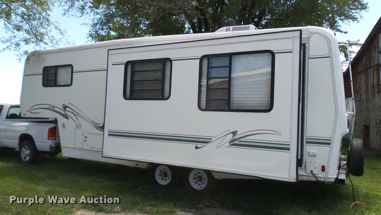 image for item K1826 2000 Cameo Carrilite F27RKS camper