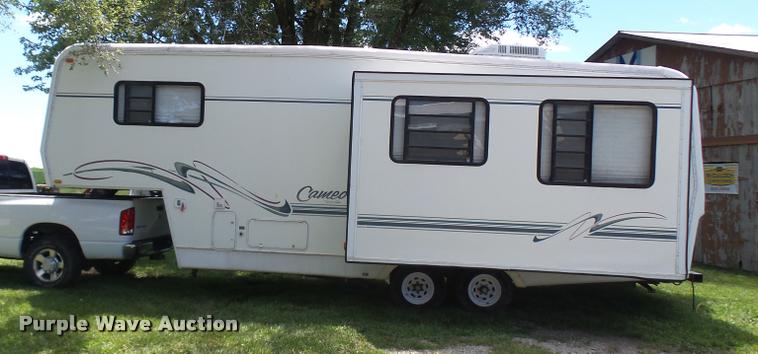image for item K1826 2000 Cameo Carrilite F27RKS camper