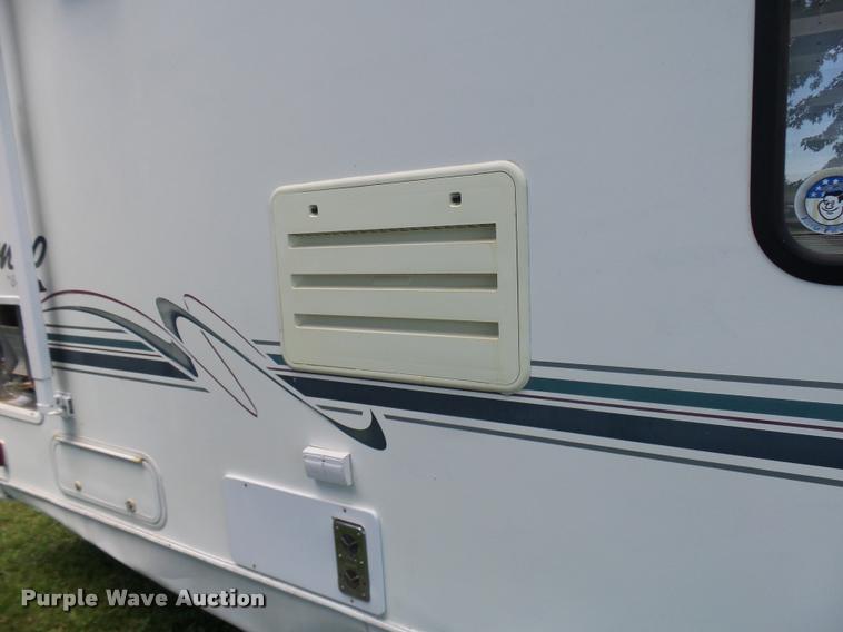 image for item K1826 2000 Cameo Carrilite F27RKS camper