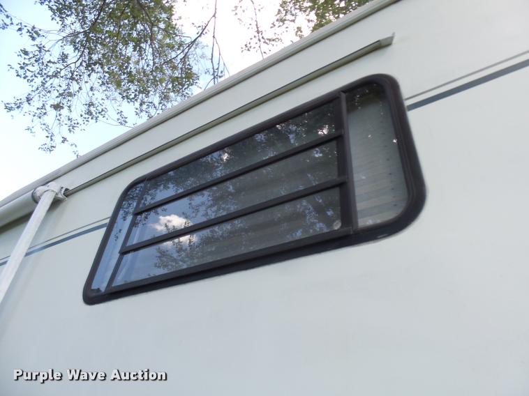 image for item K1826 2000 Cameo Carrilite F27RKS camper