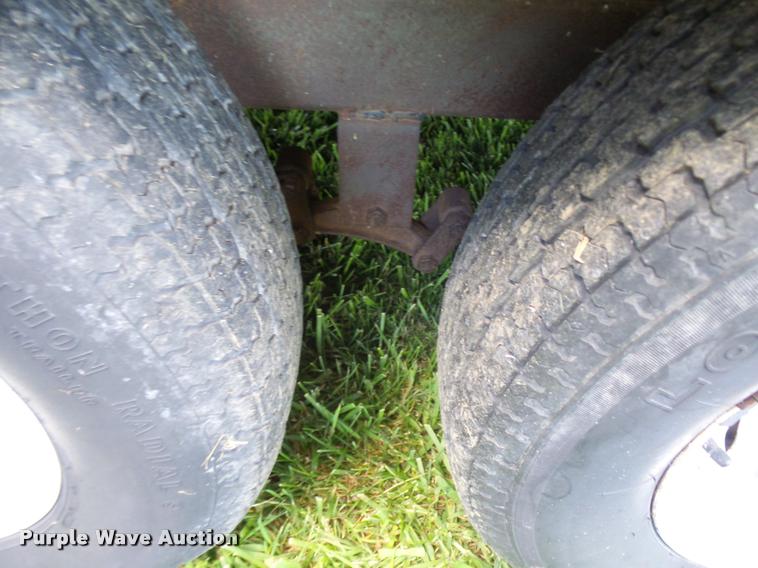 image for item K1826 2000 Cameo Carrilite F27RKS camper