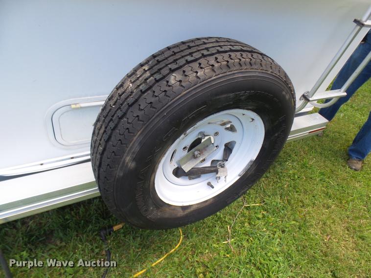 image for item K1826 2000 Cameo Carrilite F27RKS camper