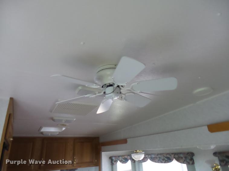 image for item K1826 2000 Cameo Carrilite F27RKS camper