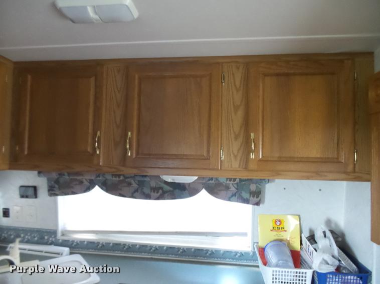 image for item K1826 2000 Cameo Carrilite F27RKS camper