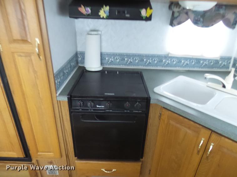 image for item K1826 2000 Cameo Carrilite F27RKS camper