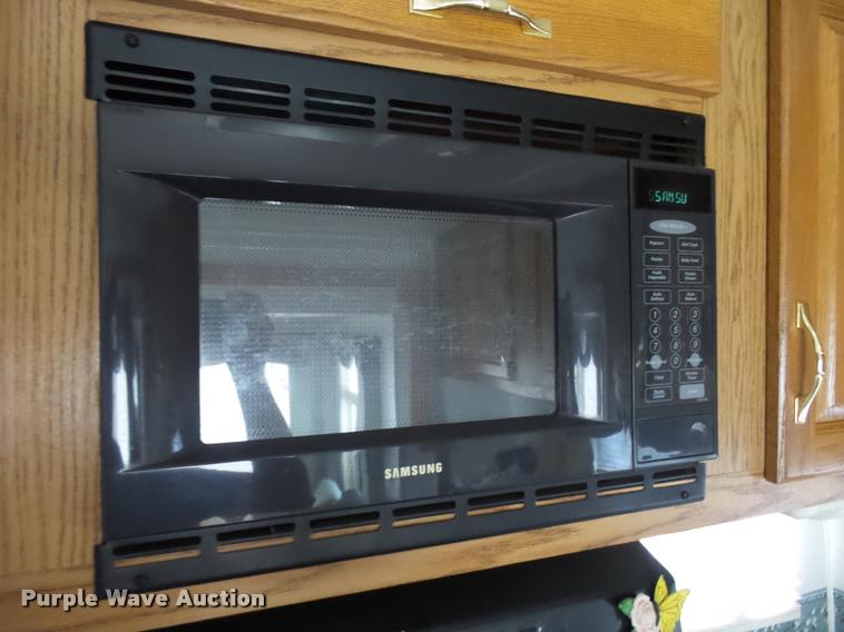 image for item K1826 2000 Cameo Carrilite F27RKS camper