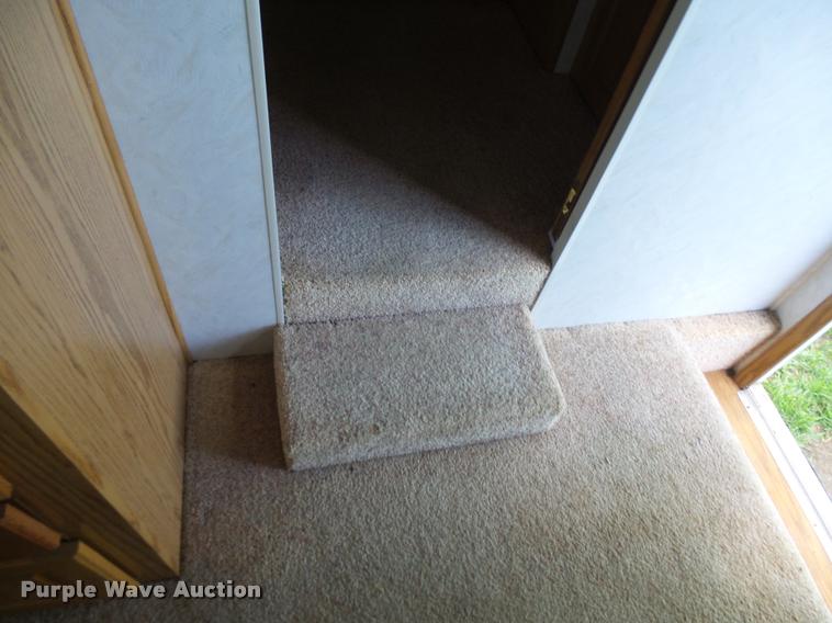 image for item K1826 2000 Cameo Carrilite F27RKS camper