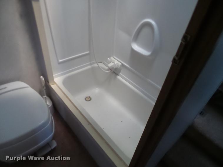 image for item K1826 2000 Cameo Carrilite F27RKS camper