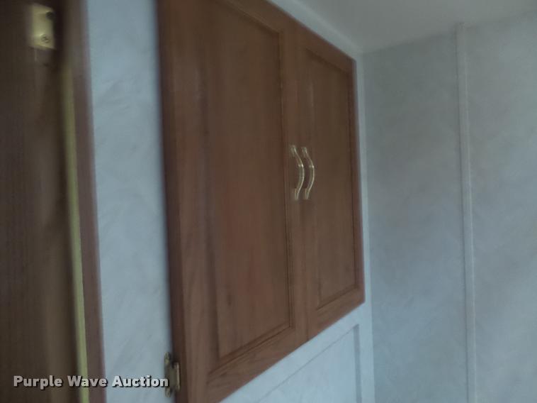 image for item K1826 2000 Cameo Carrilite F27RKS camper