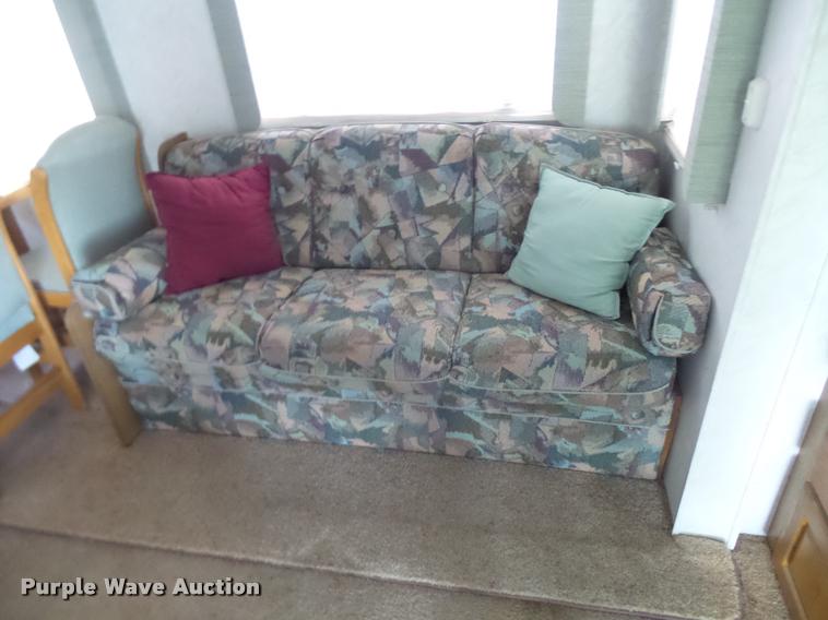 image for item K1826 2000 Cameo Carrilite F27RKS camper