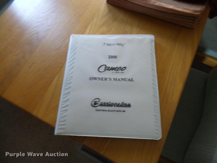 image for item K1826 2000 Cameo Carrilite F27RKS camper