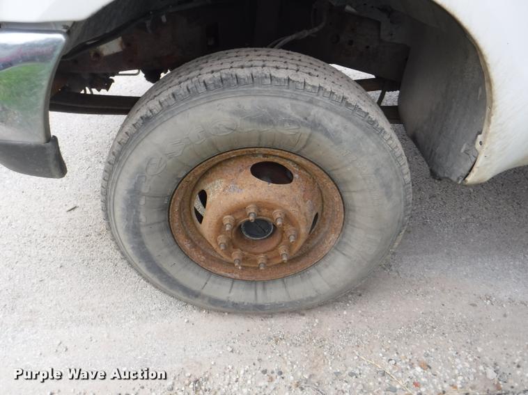 image for item K5869 2000 Ford F350 Super Duty XL dump bed pickup truck