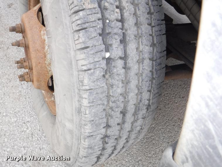 image for item K5869 2000 Ford F350 Super Duty XL dump bed pickup truck