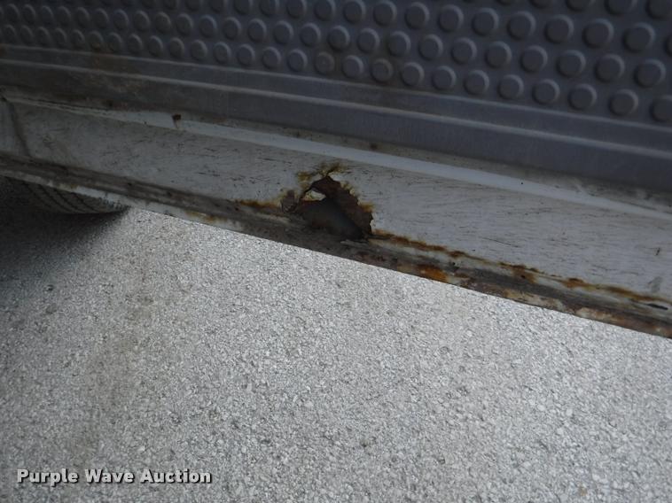 image for item K5869 2000 Ford F350 Super Duty XL dump bed pickup truck