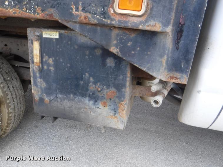 image for item K5869 2000 Ford F350 Super Duty XL dump bed pickup truck