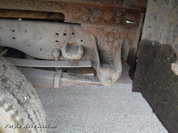 image for item K5869 2000 Ford F350 Super Duty XL dump bed pickup truck