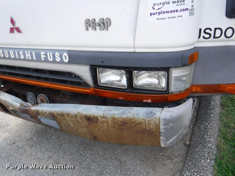 image for item K5911 2004 Mitsubishi Fuso FE640 flatbed truck