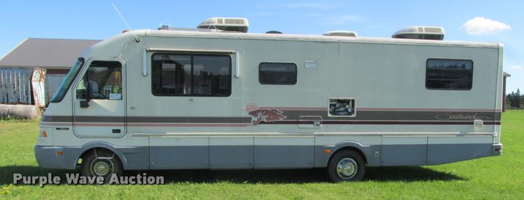 image for item K6121 1992 Fleetwood Southwind RV