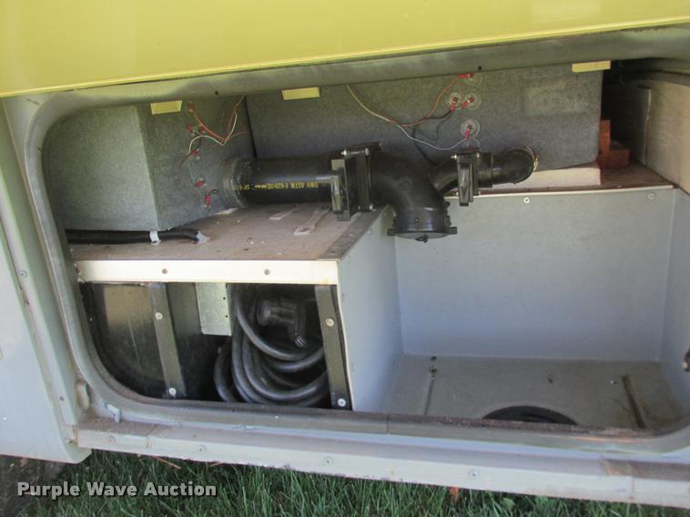 image for item K6121 1992 Fleetwood Southwind RV