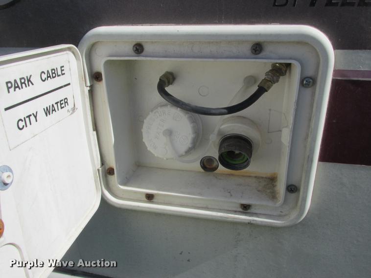 image for item K6121 1992 Fleetwood Southwind RV