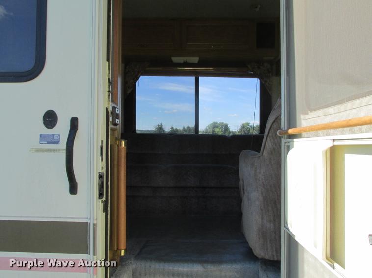 image for item K6121 1992 Fleetwood Southwind RV