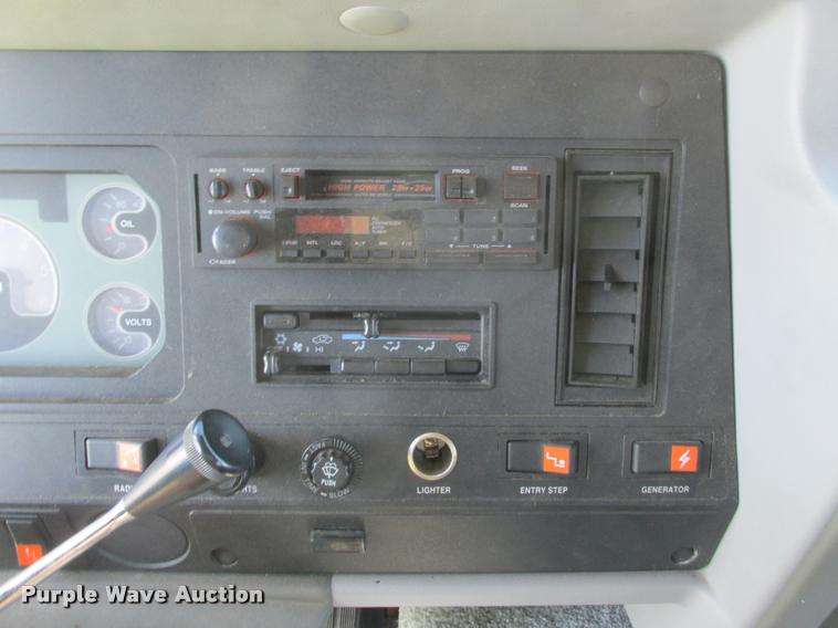 image for item K6121 1992 Fleetwood Southwind RV